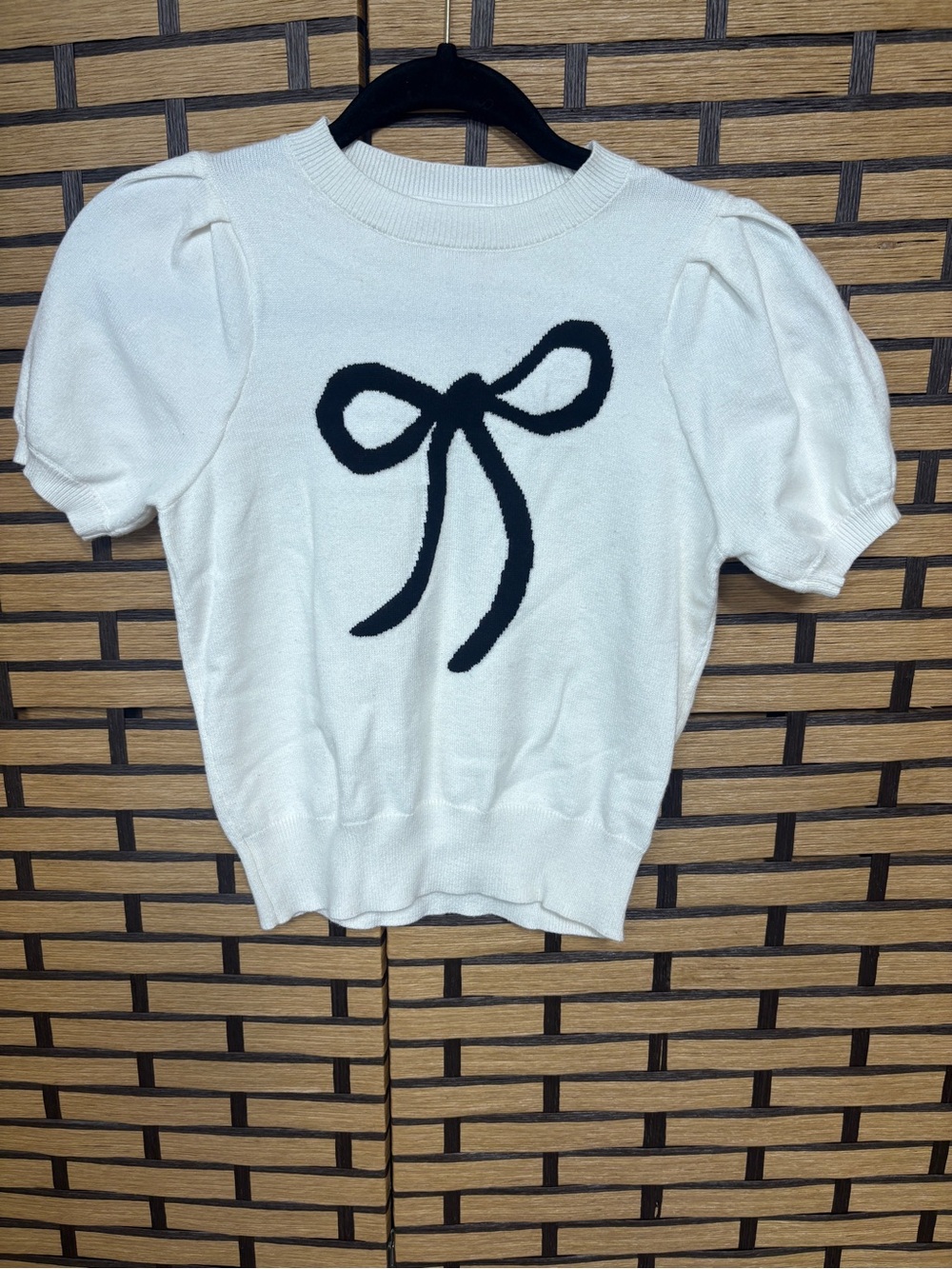 Jessica Simpson white bow short sleeve sweater size XS